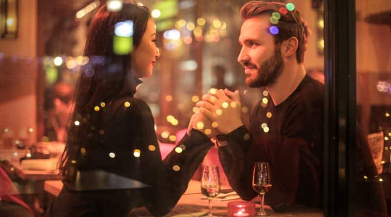 Fünf Gesprächsthemen für das erste Date