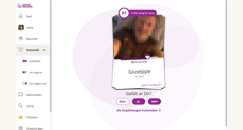 Screenshot des Volltreffer-Spiels auf Lebensfreunde mit einer Profilkarte zur Partnersuche.